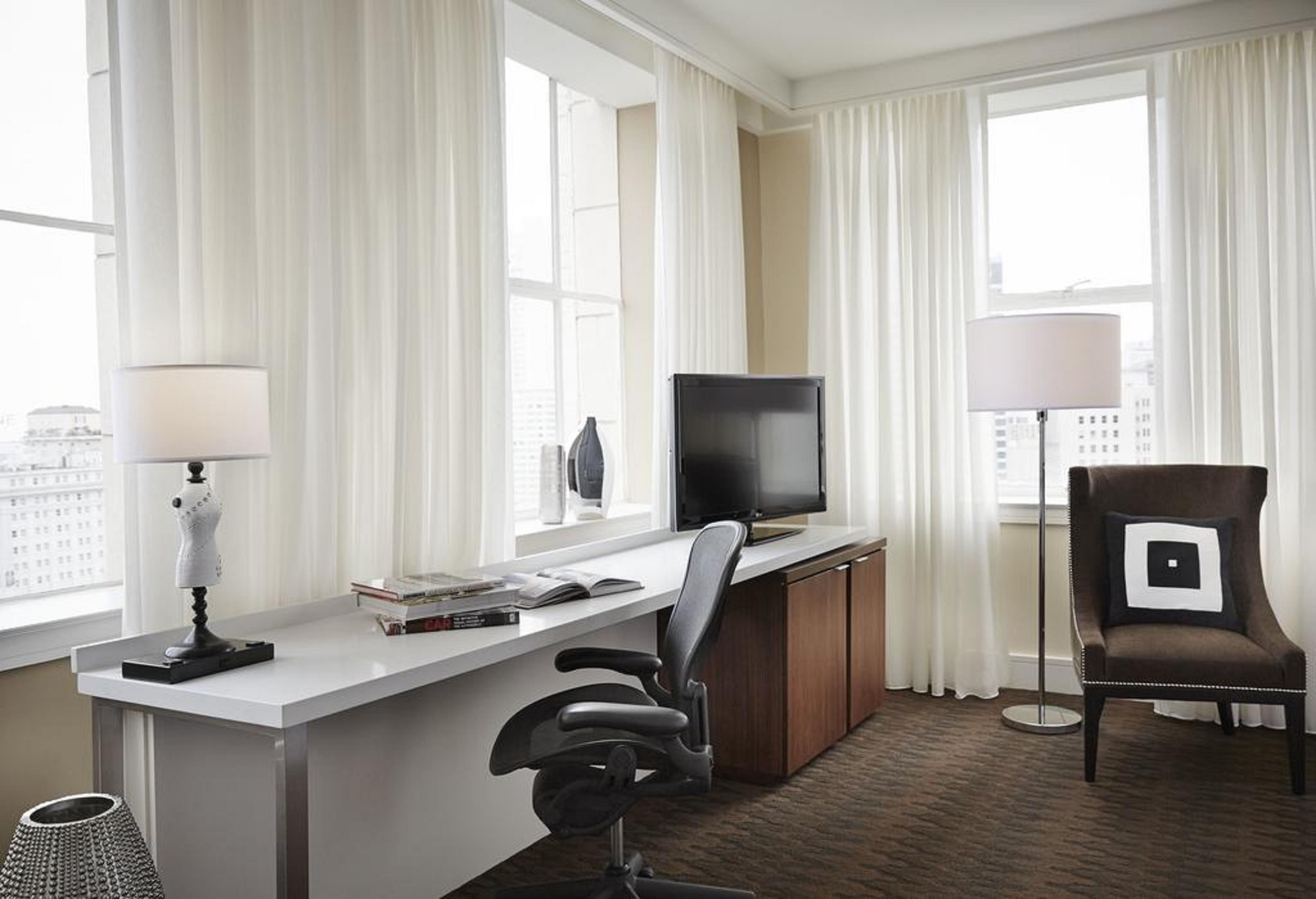 Renaissance New Orleans Pere Marquette French Quarter Area Hotel Ngoại thất bức ảnh