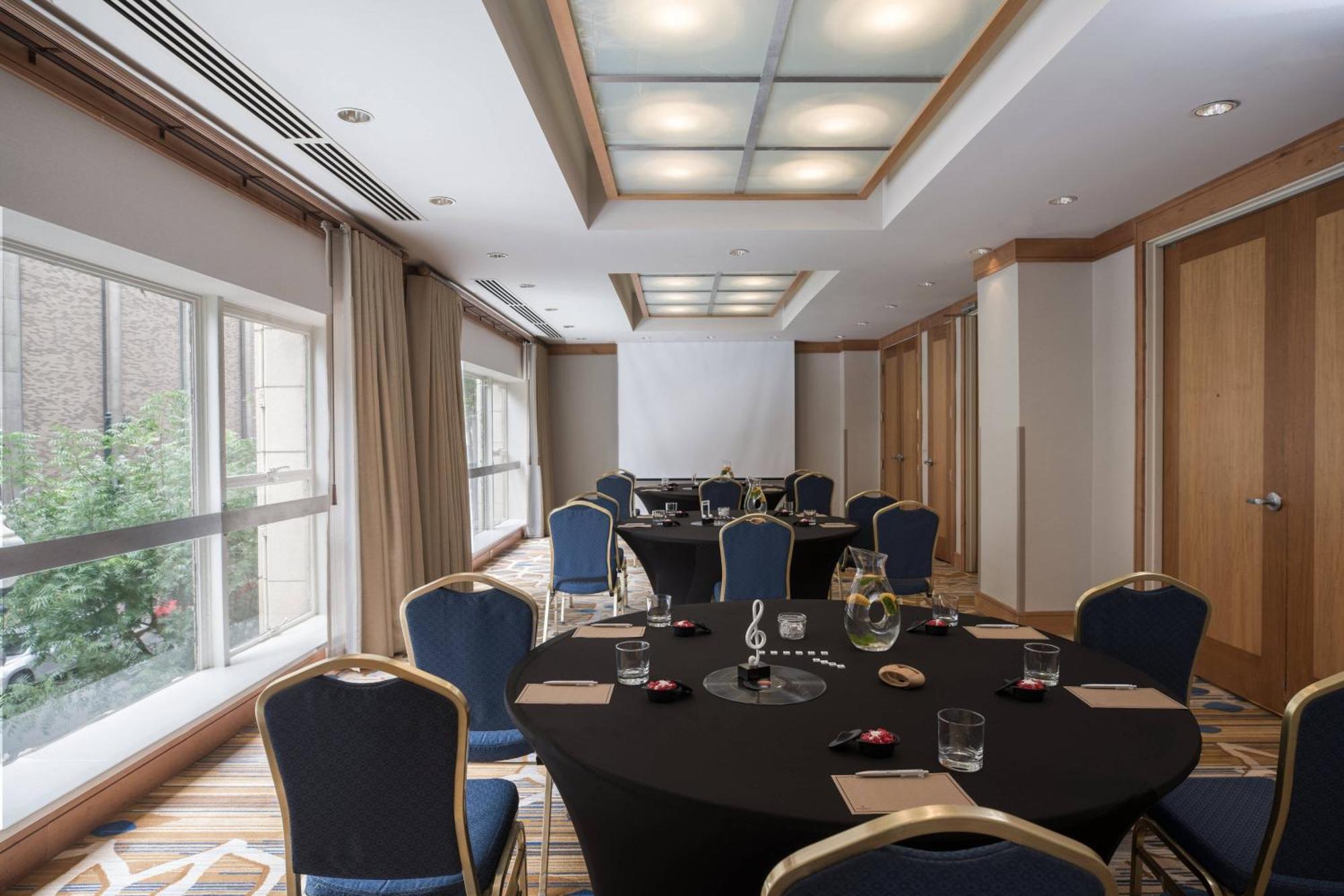 Renaissance New Orleans Pere Marquette French Quarter Area Hotel Ngoại thất bức ảnh
