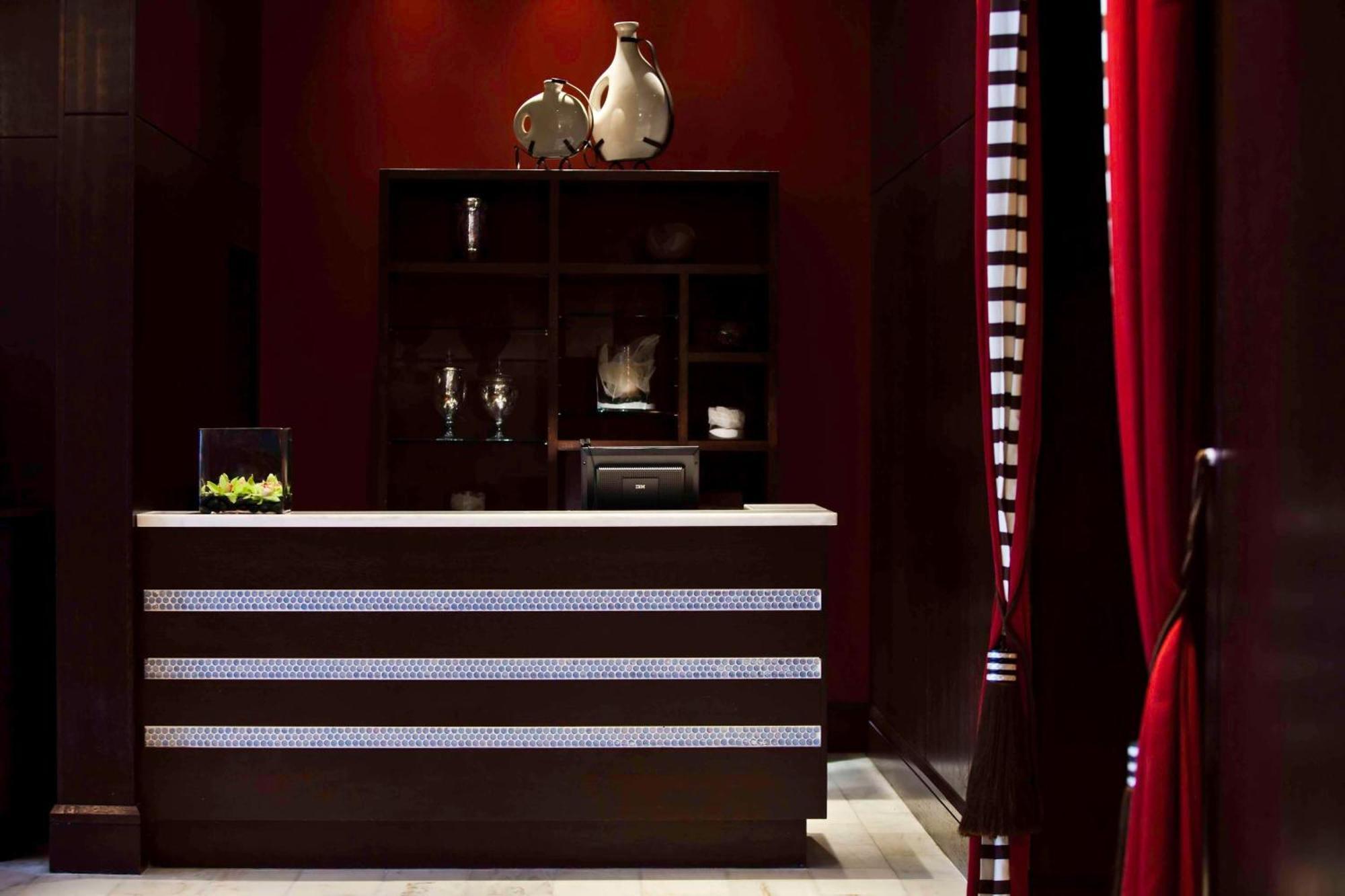 Renaissance New Orleans Pere Marquette French Quarter Area Hotel Ngoại thất bức ảnh